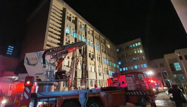 Bilanțul incendiului din Neamț urcă la 11 morți